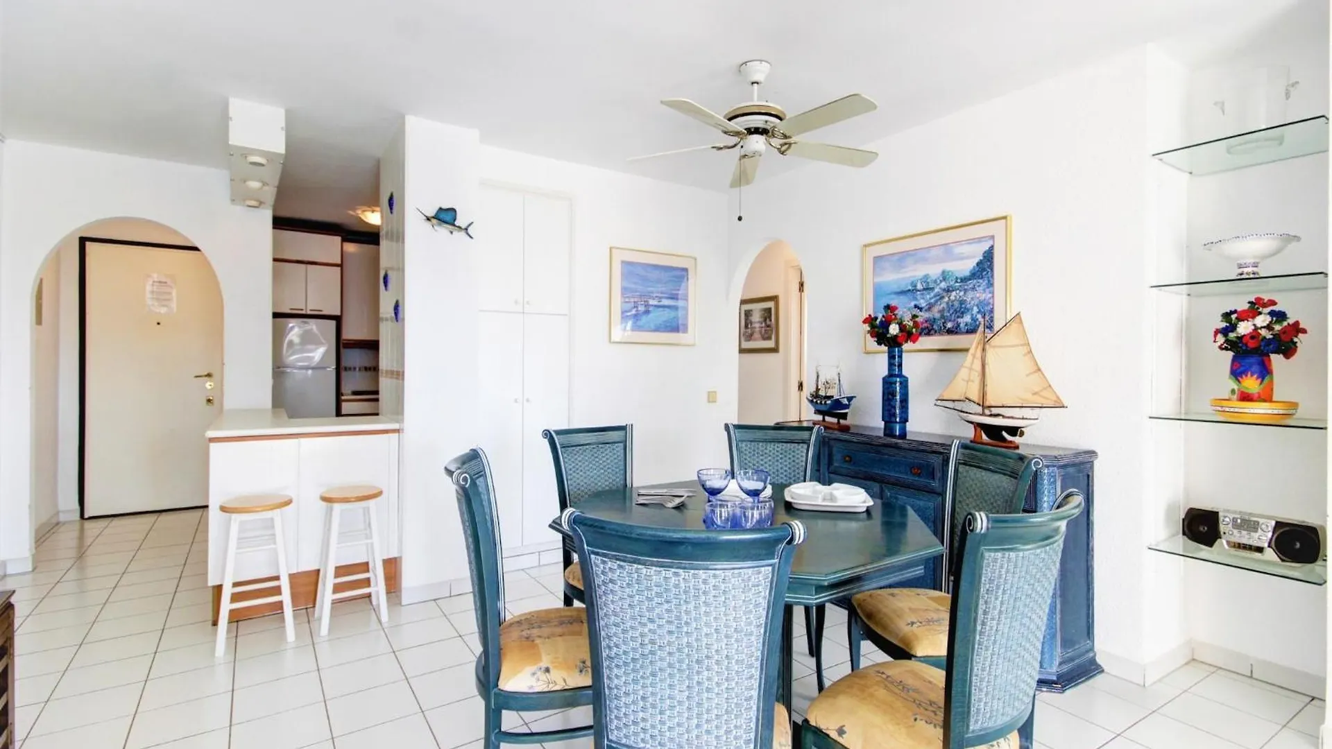 Pretty Apartment With Balcony 罗萨斯