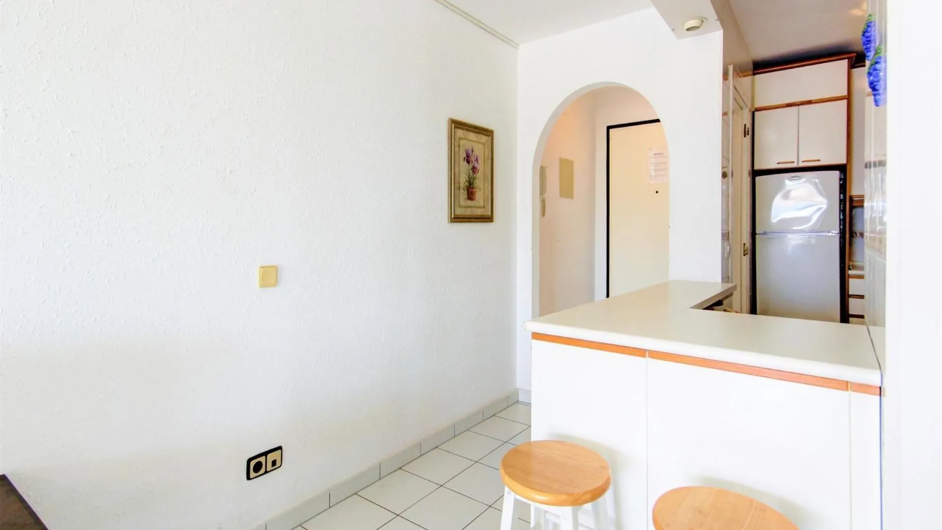 Pretty Apartment With Balcony 罗萨斯 0*,
