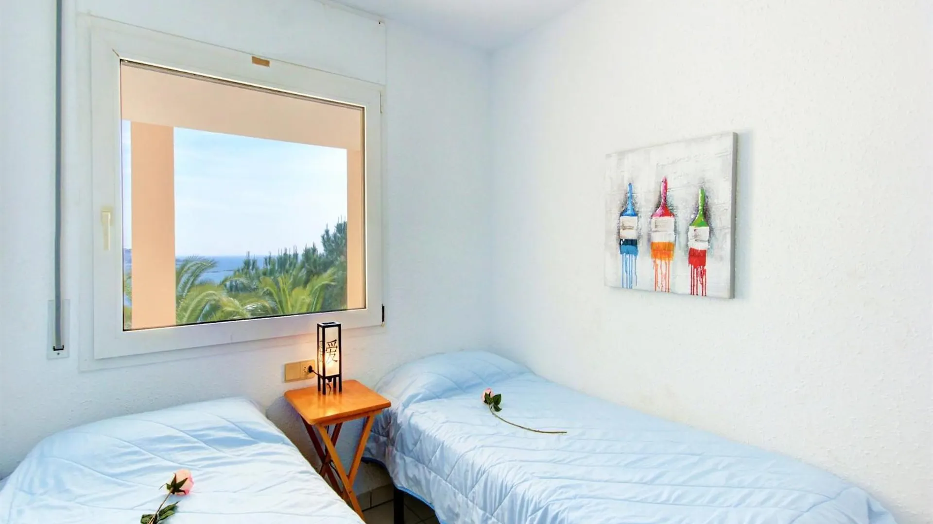 Pretty Apartment With Balcony 罗萨斯 0*,
